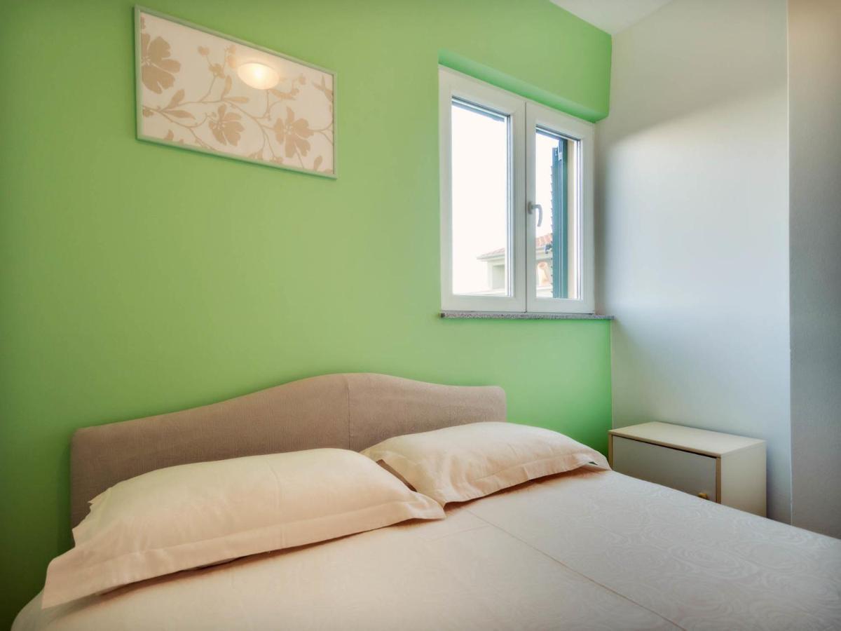 Apartments Zizic Vodice Room photo
